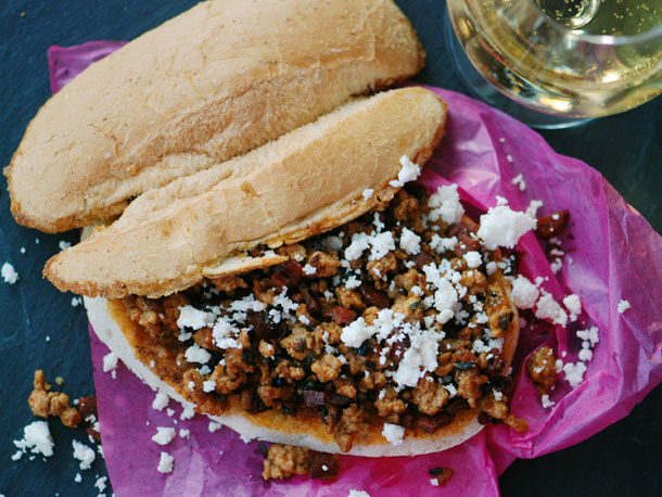 香肠，猪肉和Poblano Pepper Sandwich食谱