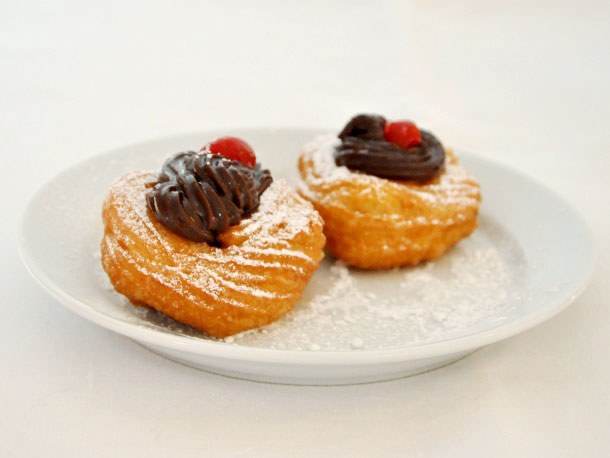 巧克力Zeppole di San Giuseppe食谱